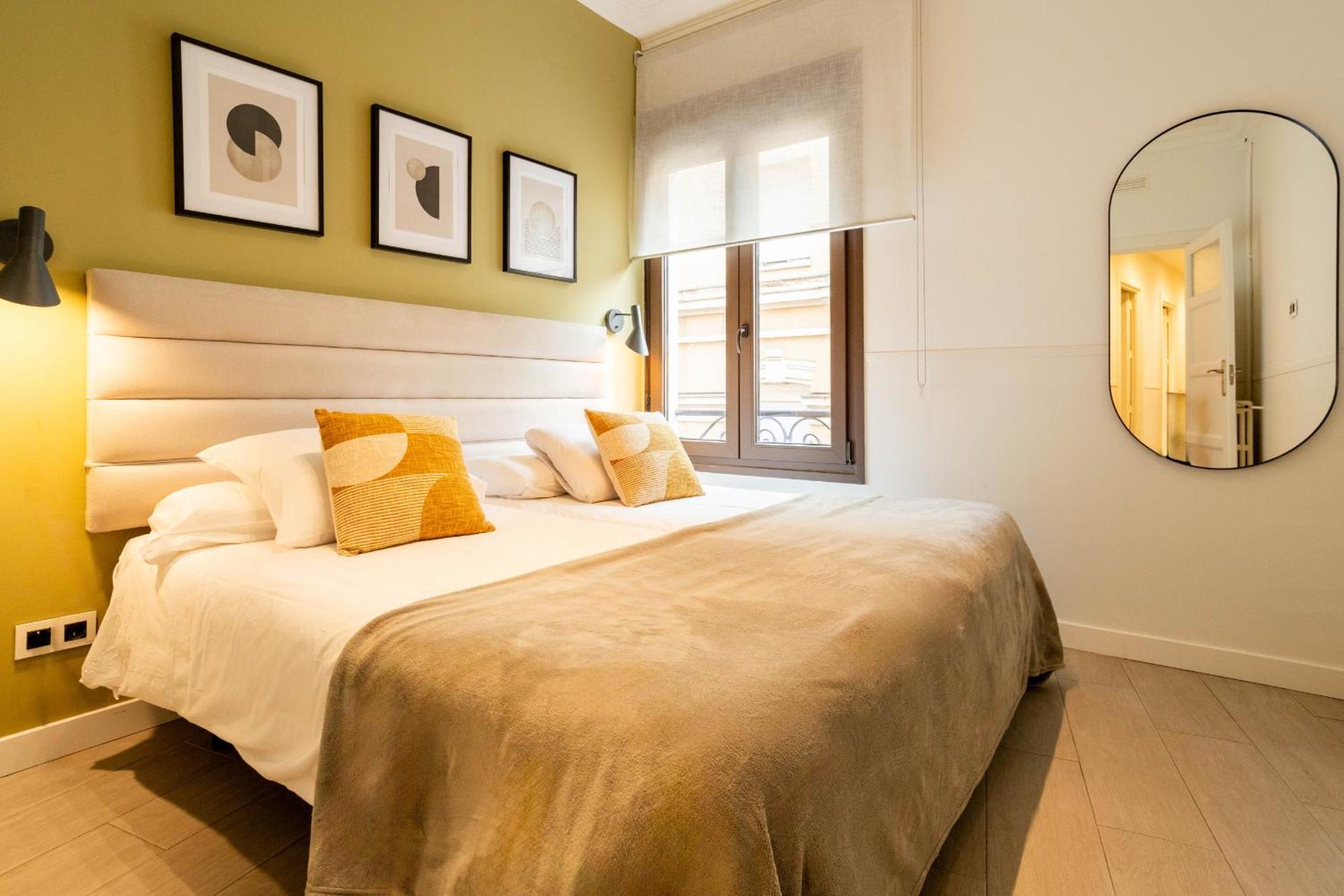 MIT House MadVille en Madrid Extérieur photo