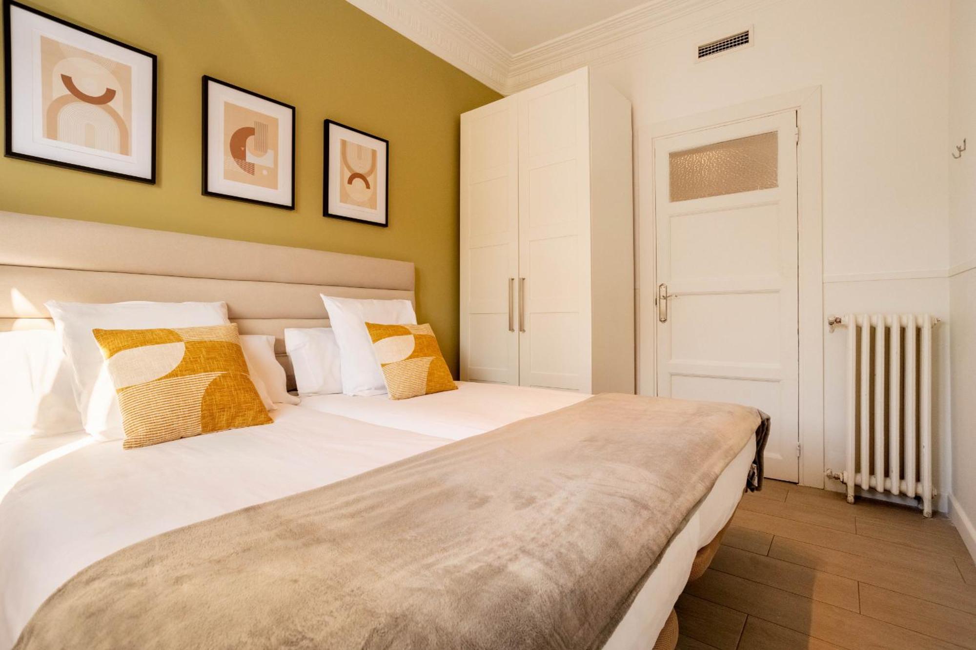 MIT House MadVille en Madrid Extérieur photo